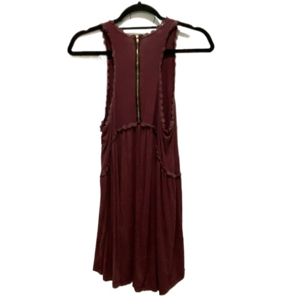 POL Burgundy Lace detail Babydoll Tank Top Summer Beach Vacation Size Medium GUC - Picture 4 of 4